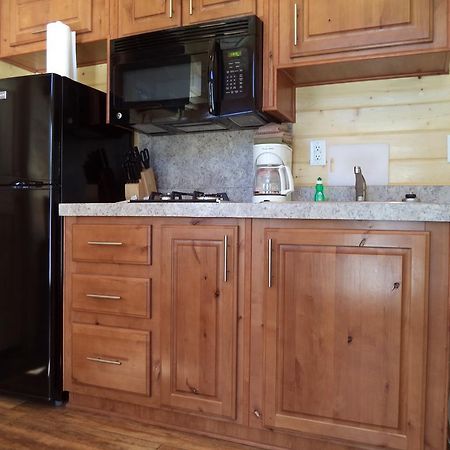 Palm Springs Camping Resort Cabin 3 Палм Дезърт Екстериор снимка