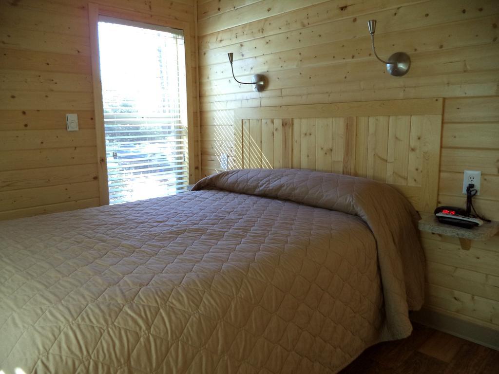 Palm Springs Camping Resort Cabin 3 Палм Дезърт Екстериор снимка